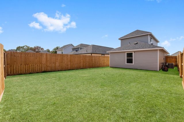 9915 Opal Stone Way, Conroe, TX 77306