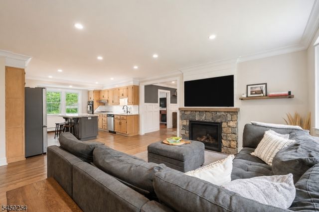 521 Sicomac Ave, Wyckoff Twp., NJ 07481