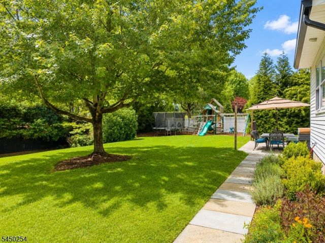 521 Sicomac Ave, Wyckoff Twp., NJ 07481