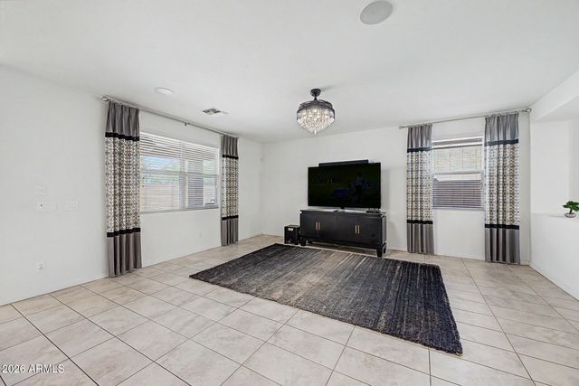 1196 W Blue Ridge Drive, San Tan Valley, AZ 85140