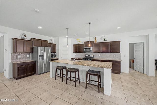 1196 W Blue Ridge Drive, San Tan Valley, AZ 85140