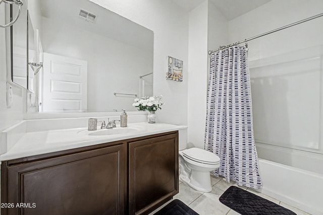 1196 W Blue Ridge Drive, San Tan Valley, AZ 85140