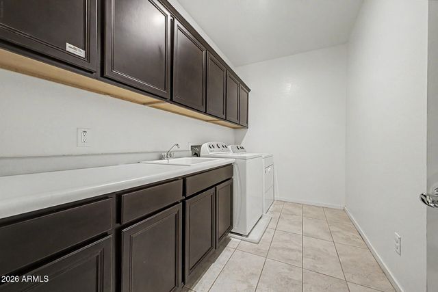 1196 W Blue Ridge Drive, San Tan Valley, AZ 85140