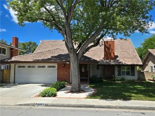 25317 Avenida Ronada, Valencia, CA 91355