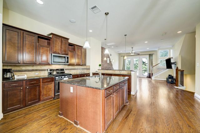 1305 Delano Street, Houston, TX 77003