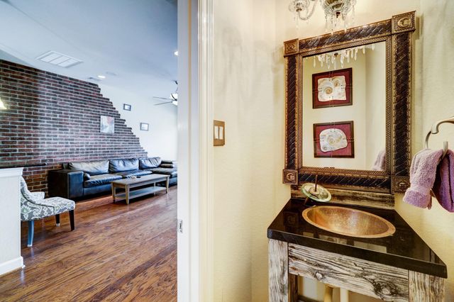 1305 Delano Street, Houston, TX 77003