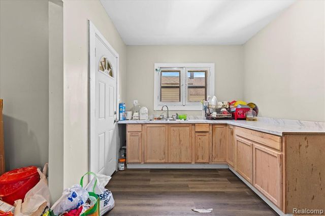 17516 Joseph Campau Street, Hamtramck, MI 48212