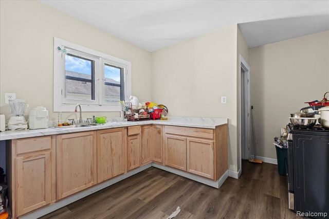 17516 Joseph Campau Street, Hamtramck, MI 48212