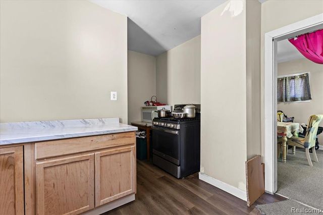 17516 Joseph Campau Street, Hamtramck, MI 48212