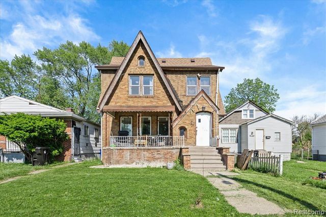 17516 Joseph Campau Street, Hamtramck, MI 48212