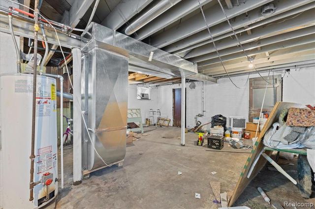 17516 Joseph Campau Street, Hamtramck, MI 48212