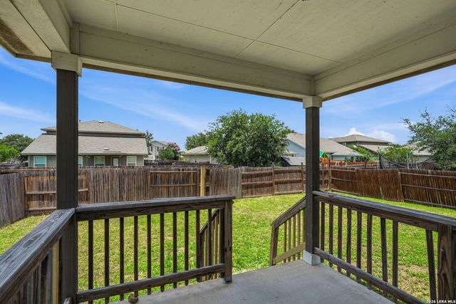 831 Six Iron, San Antonio, TX 78221