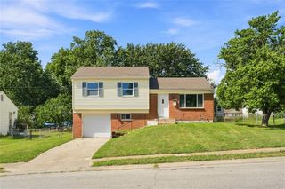 16104 E 32nd Street S, Independence, MO 64055