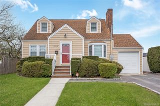 2164 Willow Street, Wantagh, NY 11793