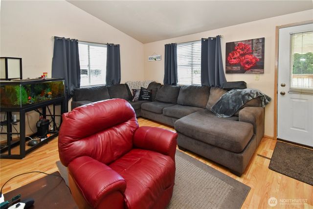 16519 41st Dr NE, Arlington, WA 98223