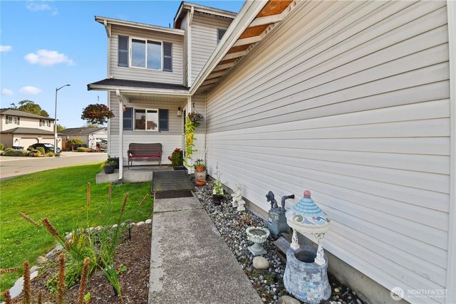 16519 41st Dr NE, Arlington, WA 98223