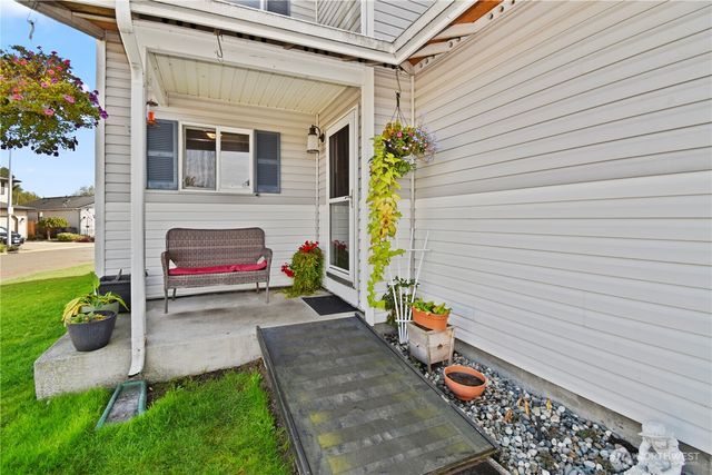16519 41st Dr NE, Arlington, WA 98223