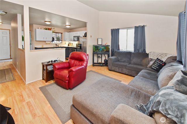 16519 41st Dr NE, Arlington, WA 98223