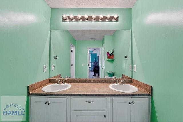 146 River Bend Drive, Midway, GA 31320