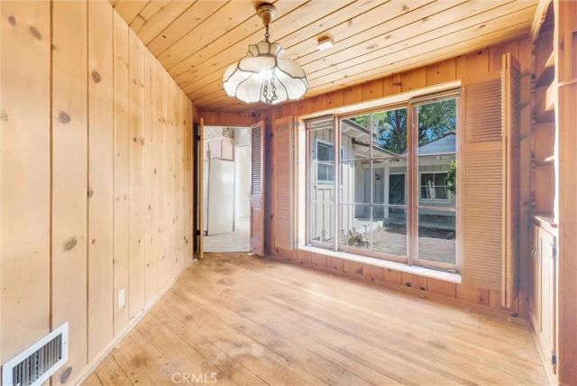 3570 Lombardy Road, Pasadena, CA 91107