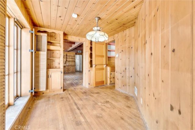 3570 Lombardy Road, Pasadena, CA 91107