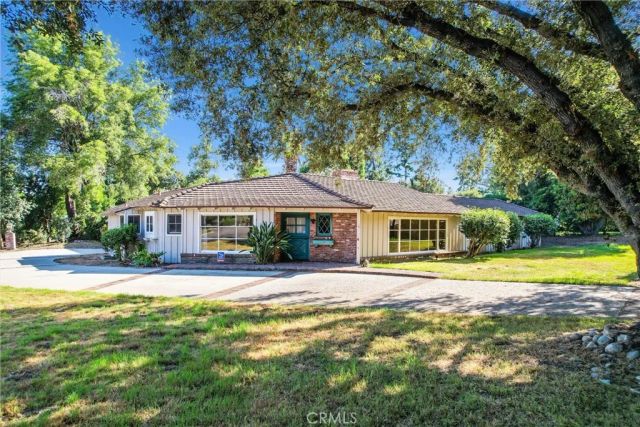 3570 Lombardy Road, Pasadena, CA 91107