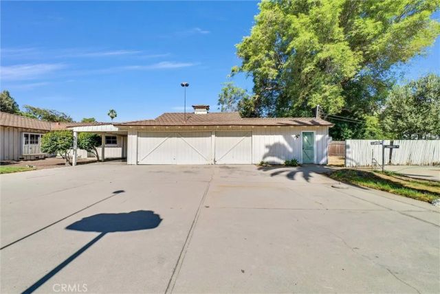 3570 Lombardy Road, Pasadena, CA 91107