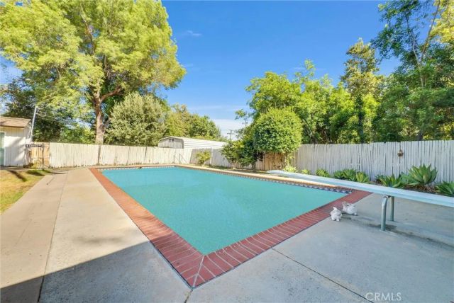 3570 Lombardy Road, Pasadena, CA 91107