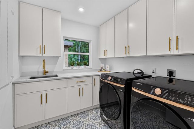 3325 WEBBER WOODS DRIVE, Sarasota, FL 34240