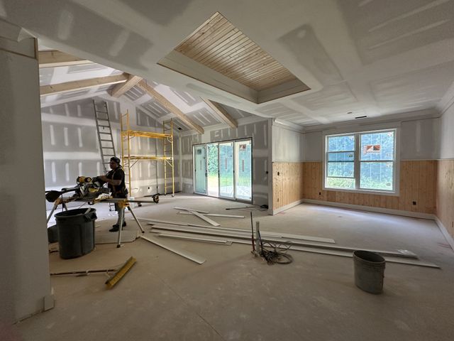 49 Copperas Creek Rd, Tullahoma, TN 37388