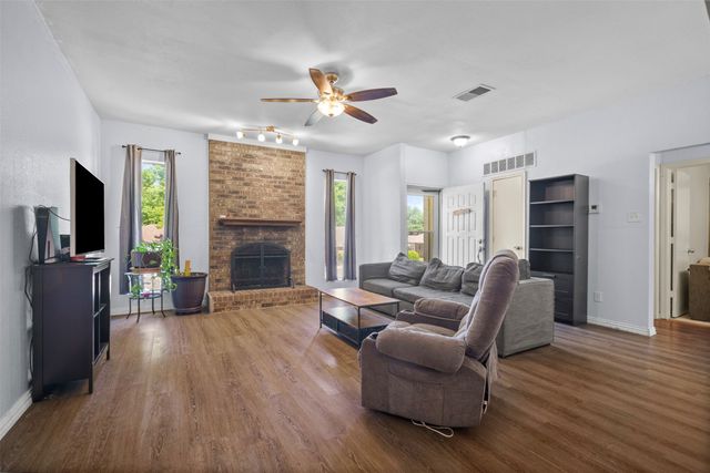 2101 Camellia Street, Denton, TX 76205