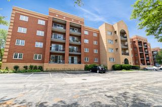 59 S Hale Street 203, Palatine, IL 60067