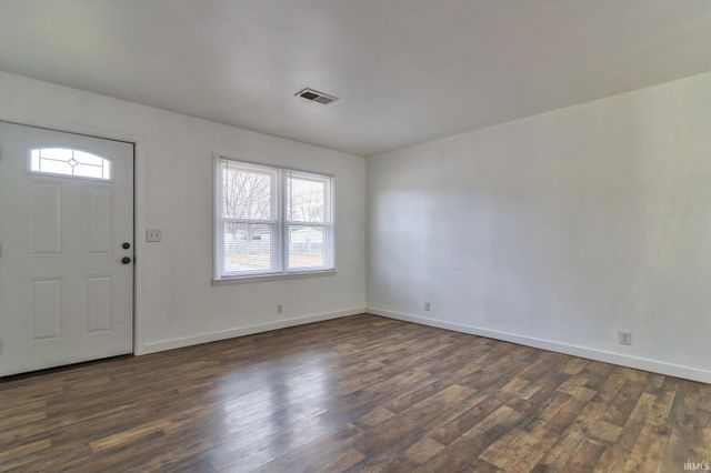 817 N Illinois Street, Chandler, IN 47610