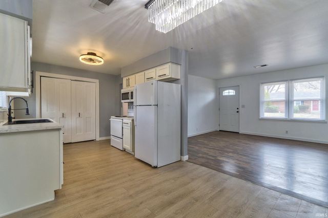 817 N Illinois Street, Chandler, IN 47610