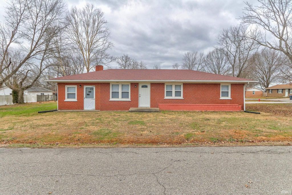 817 N Illinois Street, Chandler, IN 47610