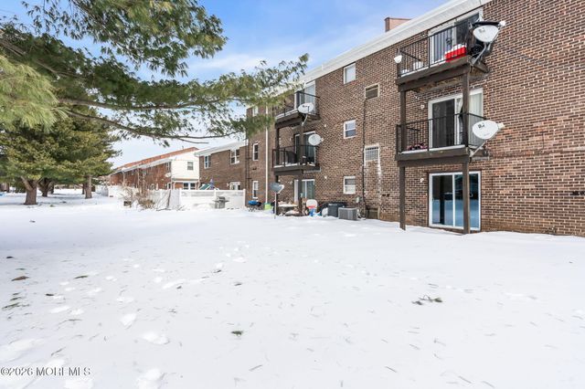 306 Sawmill Road 182, Brick, NJ 08724