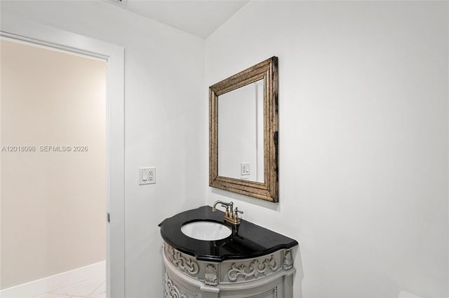 13611 SW 77th Street, Miami, FL 33183