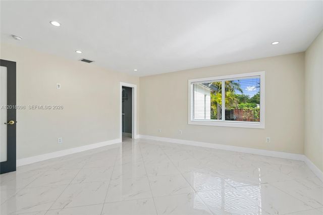 13611 SW 77th Street, Miami, FL 33183