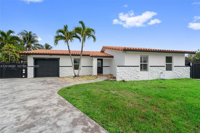 13611 SW 77th Street, Miami, FL 33183