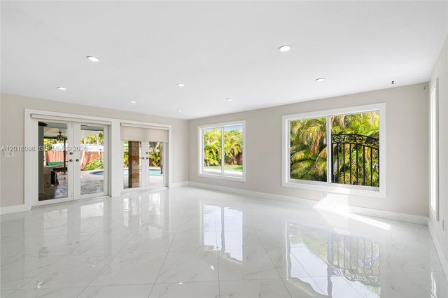 13611 SW 77th Street, Miami, FL 33183