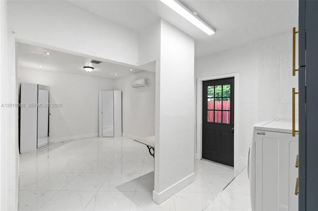 13611 SW 77th Street, Miami, FL 33183