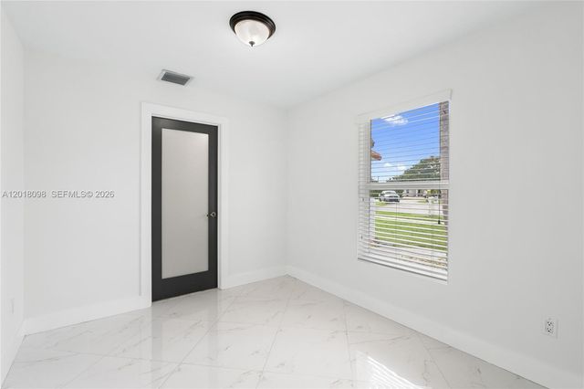 13611 SW 77th Street, Miami, FL 33183
