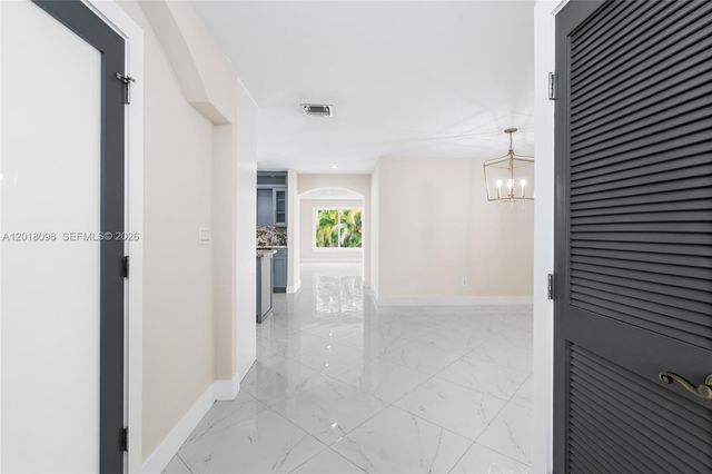 13611 SW 77th Street, Miami, FL 33183