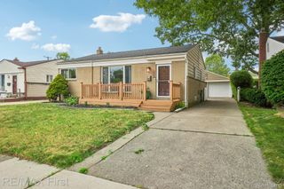 320 Hecht Drive, Madison Heights, MI 48071