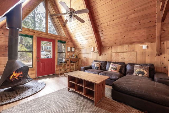 42532 Willow Avenue, Big Bear, CA 92315