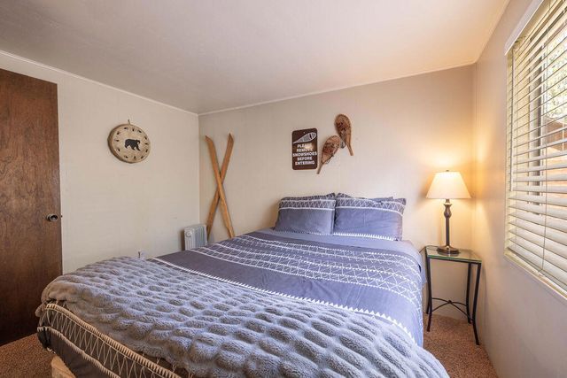 42532 Willow Avenue, Big Bear, CA 92315