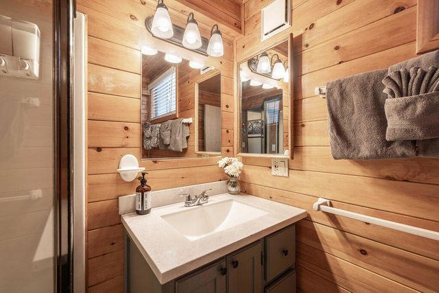 42532 Willow Avenue, Big Bear, CA 92315