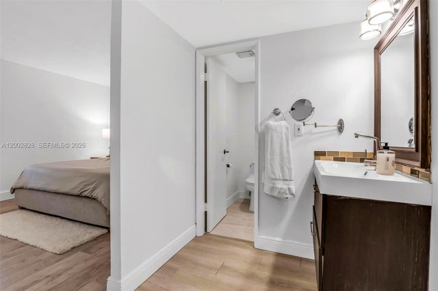 3350 NE 192nd St 4Q-B, Aventura, FL 33180