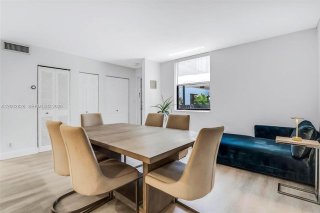 3350 NE 192nd St 4Q-B, Aventura, FL 33180