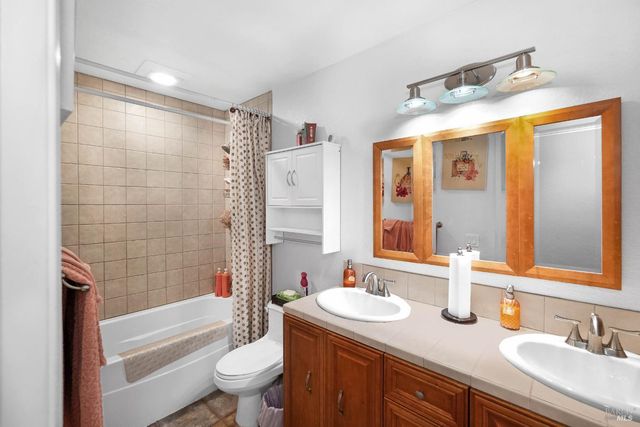 2496 E Atlantic Ave, Fairfield, CA 94533